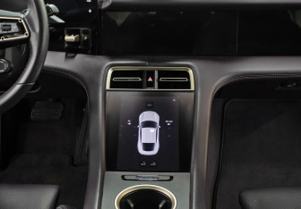 Подержанный автомобиль Porsche Taycan 2022 года (15 фото)