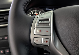 Подержанный автомобиль Nissan X-Trail 2018 года (28 фото)