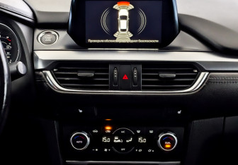 Подержанный автомобиль Mazda 6 Sedan 2018 года (15 фото)