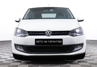 Подержанный автомобиль Volkswagen Polo Hatchback 2011 года (2 фото)