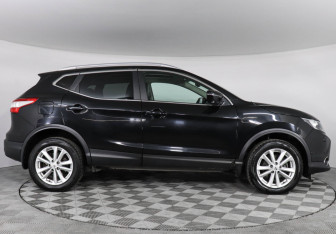 Подержанный автомобиль Nissan Qashqai 2018 года (4 фото)