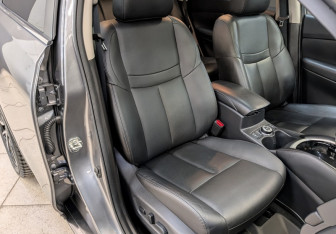 Подержанный автомобиль Nissan X-Trail 2019 года (20 фото)