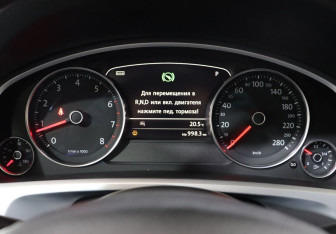 Подержанный автомобиль Volkswagen Touareg 2013 года (18 фото)