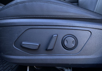 Подержанный автомобиль Kia K5 2020 года (17 фото)