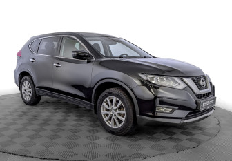 Подержанный автомобиль Nissan X-Trail 2019 года (3 фото)