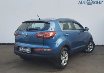 Подержанный автомобиль Kia Sportage 2010 года (8 фото)