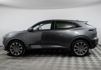 Подержанный автомобиль Changan UNI-K 2024 года (8 фото)