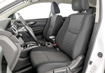 Подержанный автомобиль Nissan Qashqai 2017 года (20 фото)