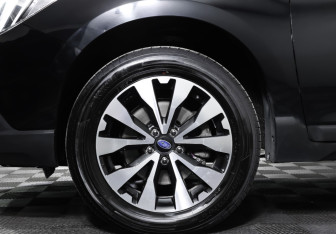 Подержанный автомобиль Subaru Outback Wagon 2017 года (26 фото)