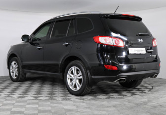 Подержанный автомобиль Hyundai Santa Fe 2010 года (4 фото)