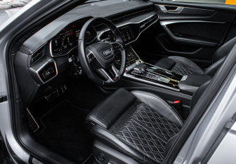 Подержанный автомобиль Audi S6 Sedan 2020 года (14 фото)