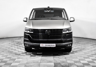 Подержанный автомобиль Volkswagen Multivan 2020 года (2 фото)