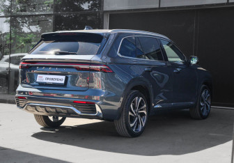 Подержанный автомобиль Geely Monjaro 2023 года (4 фото)