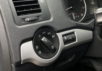 Подержанный автомобиль Skoda Octavia Liftback 2013 года (16 фото)