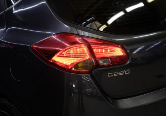 Подержанный автомобиль Kia Ceed Hatchback 2014 года (22 фото)