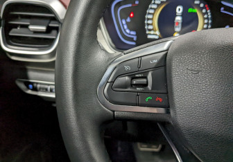 Подержанный автомобиль Geely Coolray 2023 года (25 фото)