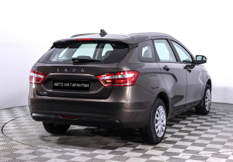 Подержанный автомобиль LADA (ВАЗ) Vesta Wagon 2021 года (3 фото)