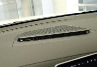 Подержанный автомобиль Zeekr 009 2023 года (27 фото)