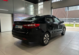 Подержанный автомобиль Kia Rio Sedan 2011 года (4 фото)