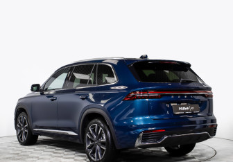 Подержанный автомобиль Geely Monjaro 2023 года (5 фото)