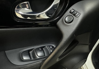 Подержанный автомобиль Nissan Qashqai 2016 года (19 фото)