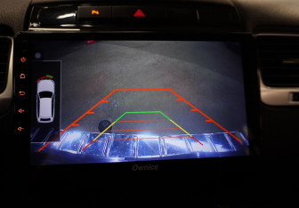 Подержанный автомобиль Volkswagen Touareg 2012 года (15 фото)