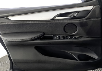 Подержанный автомобиль BMW X5 2018 года (19 фото)