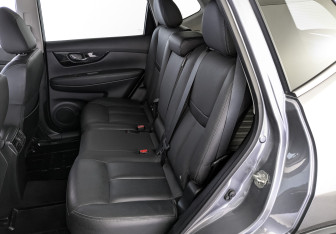 Подержанный автомобиль Nissan X-Trail 2019 года (18 фото)