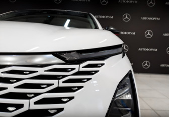 Подержанный автомобиль Omoda C5 2023 года (17 фото)