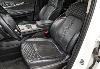 Подержанный автомобиль Exeed TXL 2022 года (19 фото)