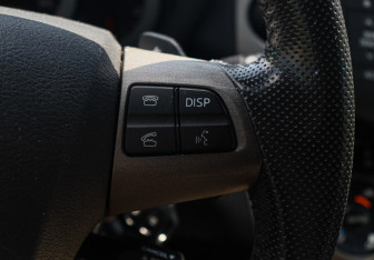 Подержанный автомобиль Toyota RAV4 2012 года (20 фото)