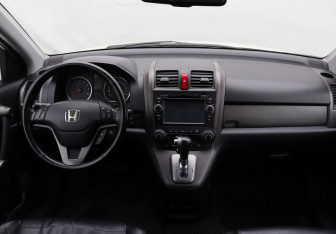 Подержанный автомобиль Honda CR-V 2011 года (12 фото)