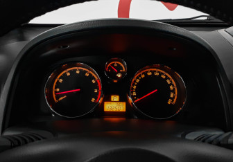 Подержанный автомобиль Opel Antara 2010 года (12 фото)