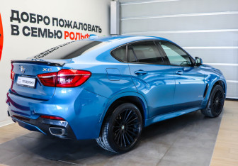 Подержанный автомобиль BMW X6 2019 года (4 фото)