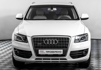 Подержанный автомобиль Audi Q5 2011 года (2 фото)
