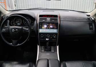 Подержанный автомобиль Mazda CX-9 2012 года (9 фото)