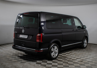 Подержанный автомобиль Volkswagen Multivan 2018 года (5 фото)