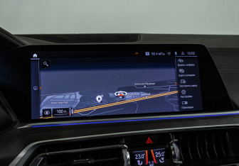 Подержанный автомобиль BMW X7 2019 года (21 фото)