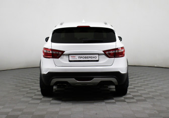 Подержанный автомобиль LADA (ВАЗ) Vesta Wagon 2022 года (6 фото)