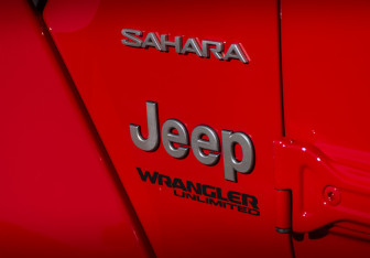 Подержанный автомобиль Jeep Wrangler 2018 года (12 фото)