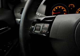 Подержанный автомобиль Opel Astra Hatchback 2007 года (25 фото)