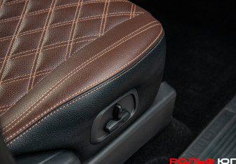 Подержанный автомобиль Mitsubishi Pajero 2012 года (13 фото)