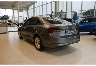 Новый Skoda Octavia Liftback 2025 (3 фото)