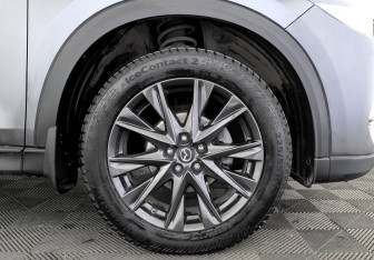 Подержанный автомобиль Mazda CX-5 2020 года (18 фото)