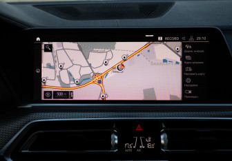 Подержанный автомобиль BMW X6 2020 года (24 фото)