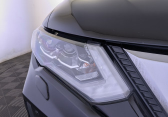 Подержанный автомобиль Nissan X-Trail 2018 года (17 фото)