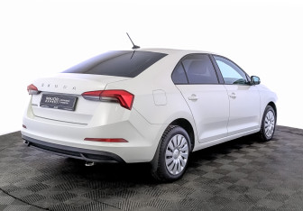 Подержанный автомобиль Skoda Rapid Liftback 2020 года (5 фото)