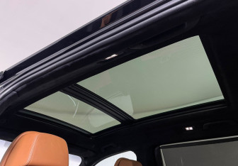 Подержанный автомобиль BMW X7 2019 года (23 фото)