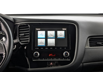 Подержанный автомобиль Mitsubishi Outlander 2020 года (17 фото)