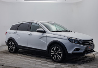 Подержанный автомобиль LADA (ВАЗ) Vesta Wagon 2018 года (7 фото)